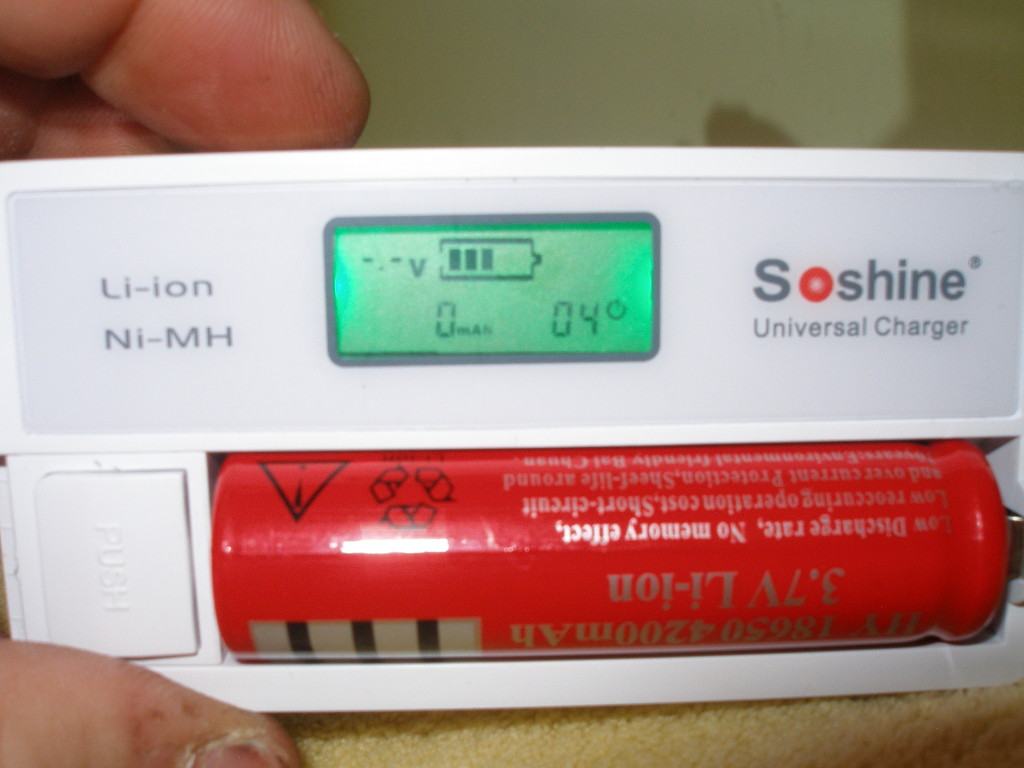 Ultrafire charged by soshine charger