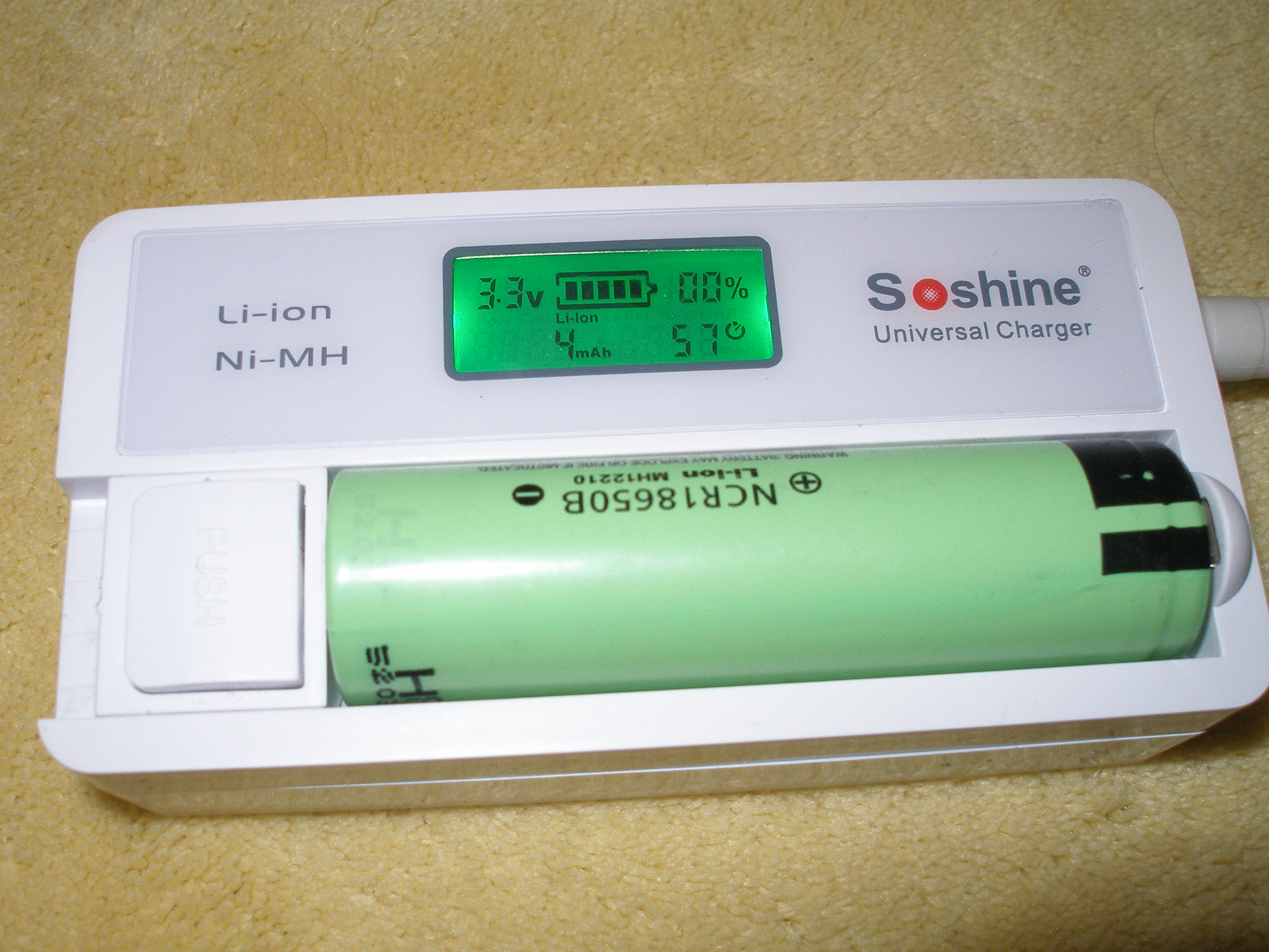 Soshine SC-S7 good inteligent charger for 18650 Li-ion or 1.2V Nimh bateries
